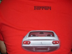 Κάποιος όχι μόνο δεν φόραγε μπλούζα VWclub αλλά Ferrari!