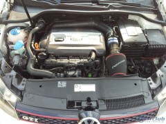 VW Golf MK6 GTI with Carbonic Pipercross Air Filter