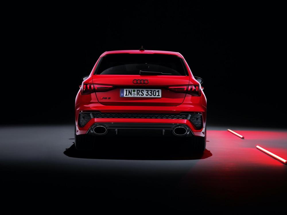 Audi-RS3-5.jpg